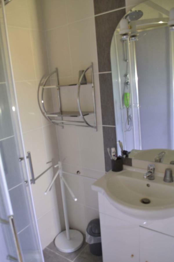 L'Abbesse Villa Scorbe-Clairvaux Luaran gambar